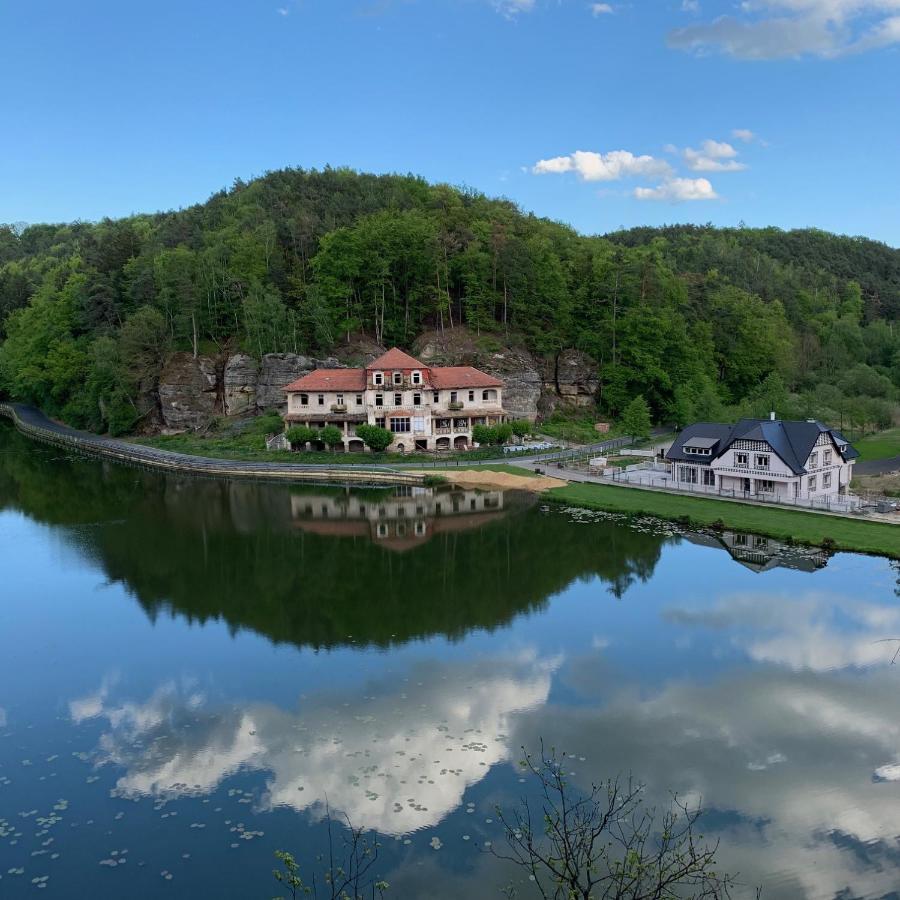 Hotel Penzion A Kemp Harasov Vysoka  Exterior foto